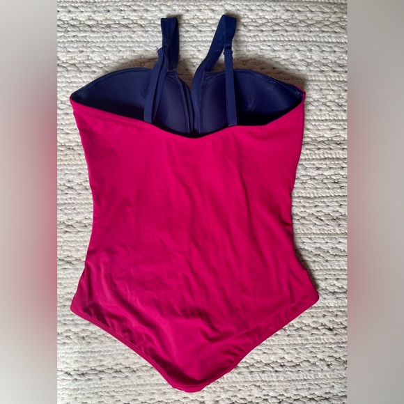 Boden | Corsica V-neck Swimsuit | Size 16-18R - Picture 2 of 4